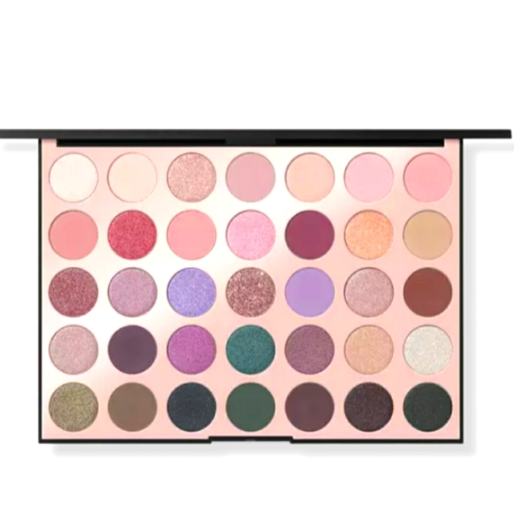 Morphe*35C*Everyday Chic Eyeshadow Palette.